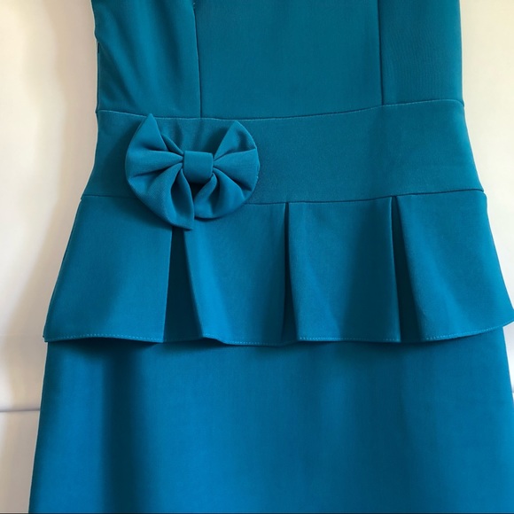 Petite friendly Peplum Dress Size: XS - Picture 6 of 8